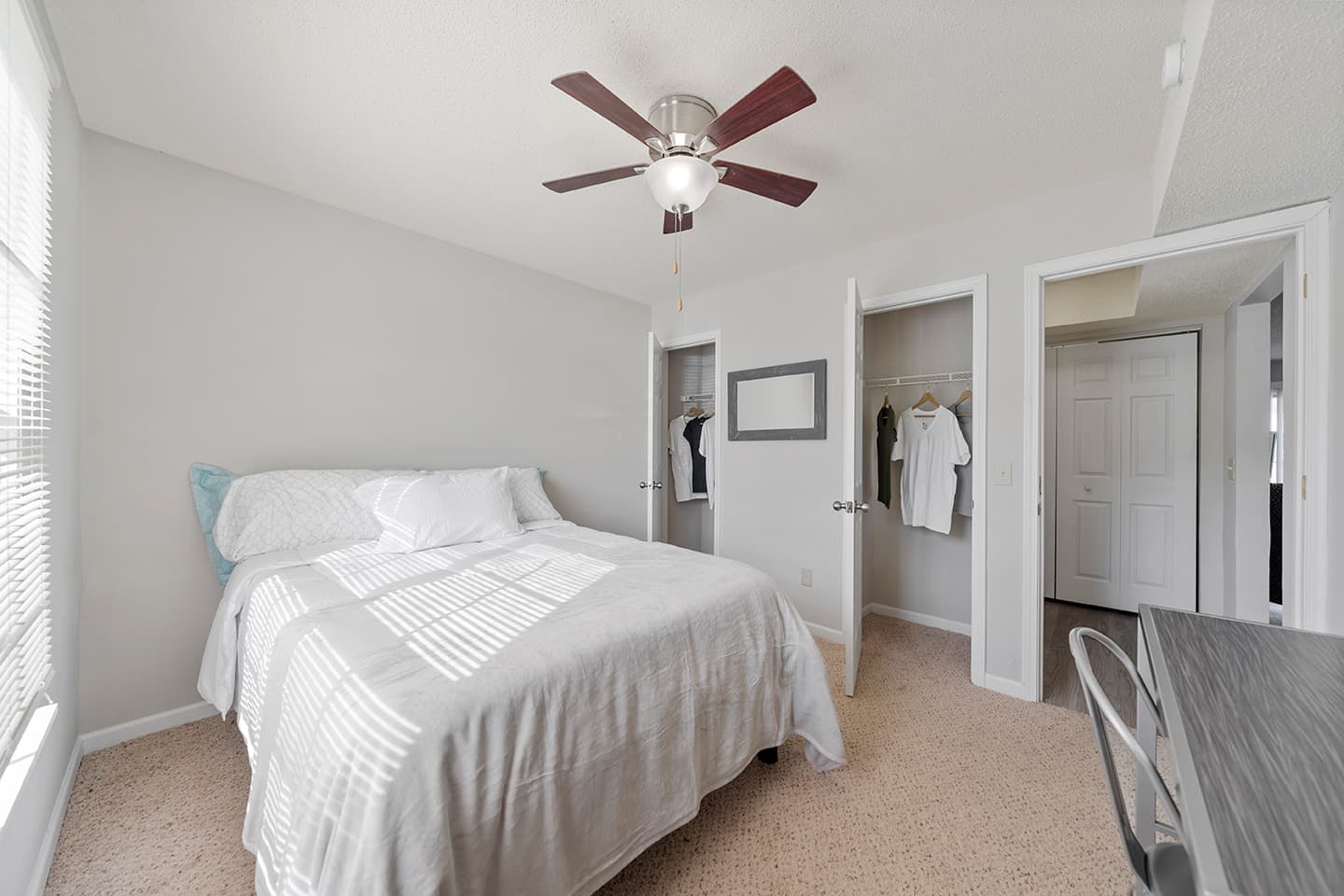 Bedroom-04-Seahawk-Retreat-Wilmington-01-1