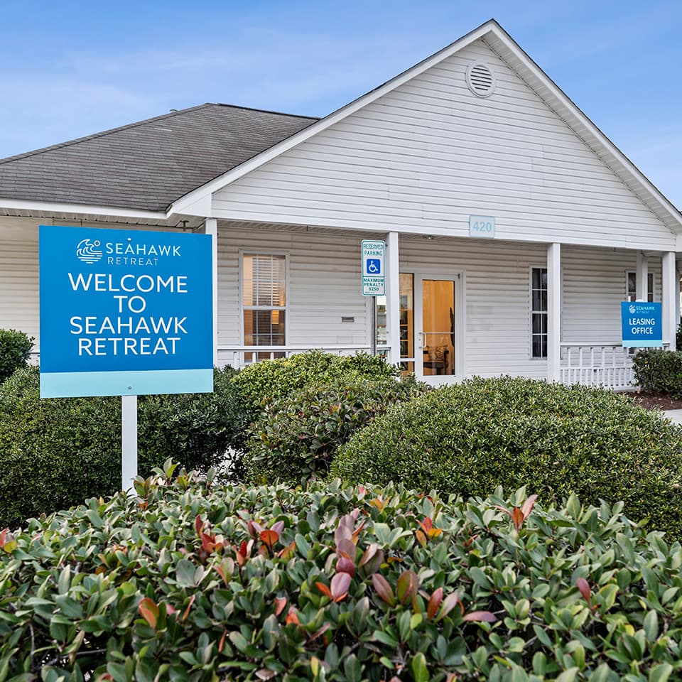 Leasing-Office-01-Seahawk-Retreat-Wilmington-01-1
