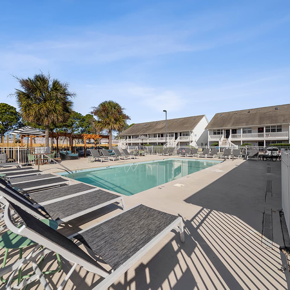 Swimming-Pool-01-Seahawk-Retreat-Wilmington-01-1